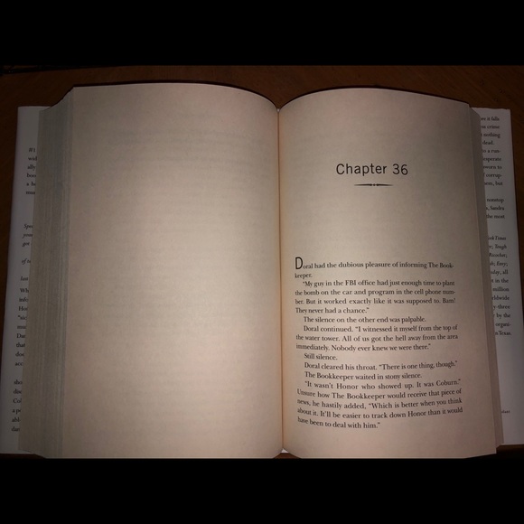 Sandra Brown Lethal. 2011 Hardcover - Picture 6 of 8